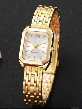 Gold Tone Women's Quartz Fashion Jewelry Bracelet Watch Classic Elegance